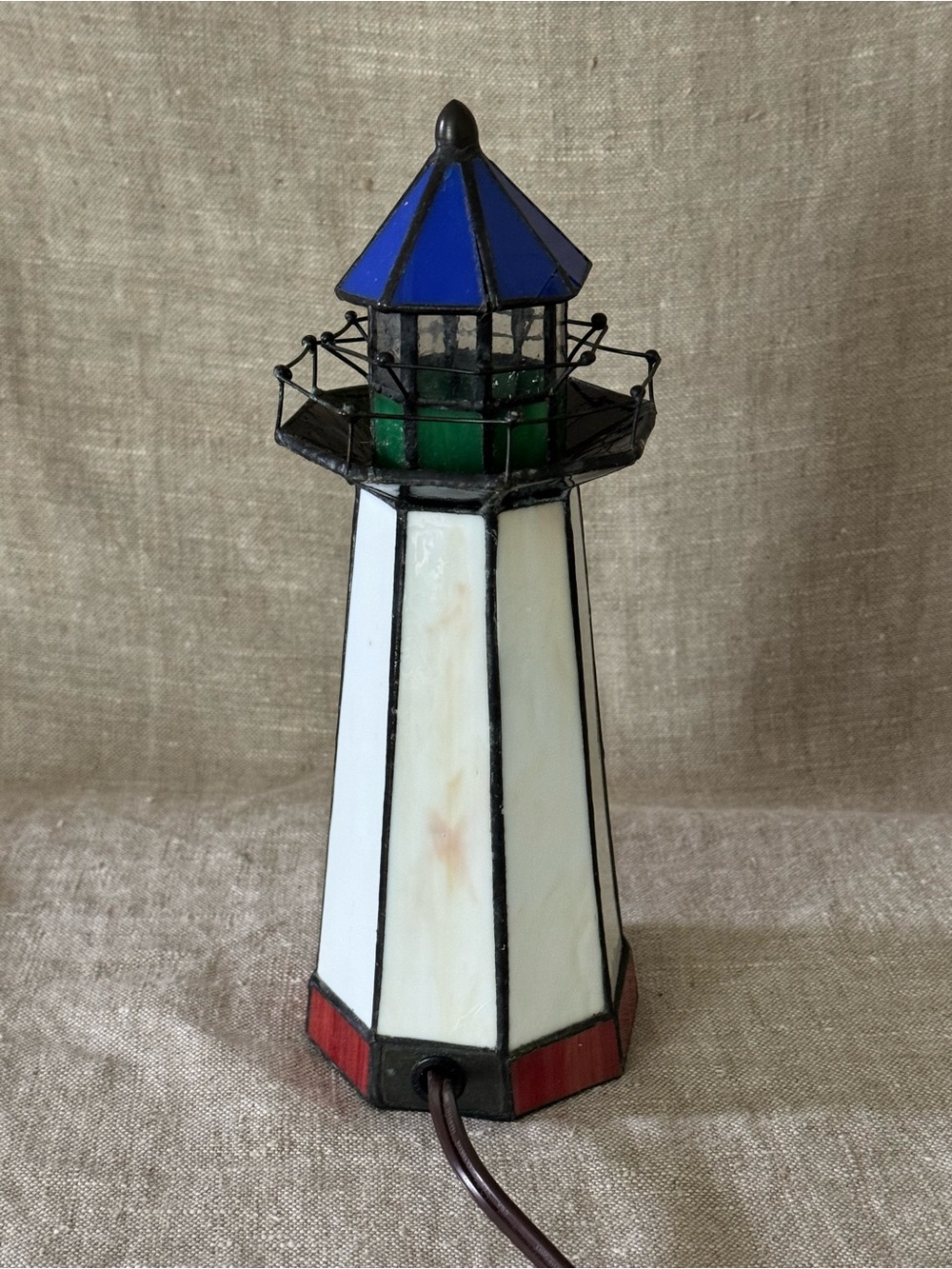 vintage stained glass lighthouse lamp - Picture 5 of 14